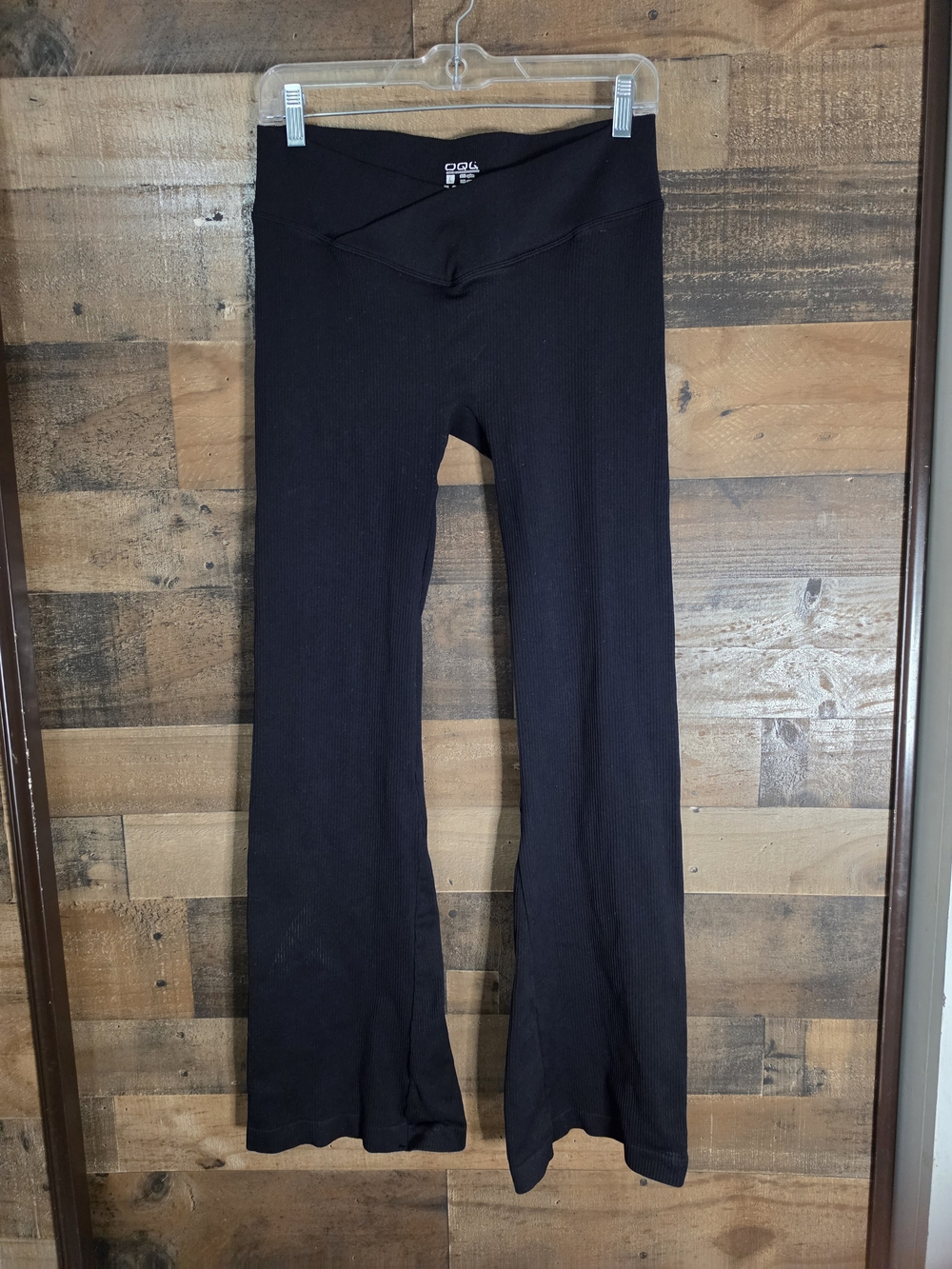 OQQ Black Flared Ribbed Yoga Pants